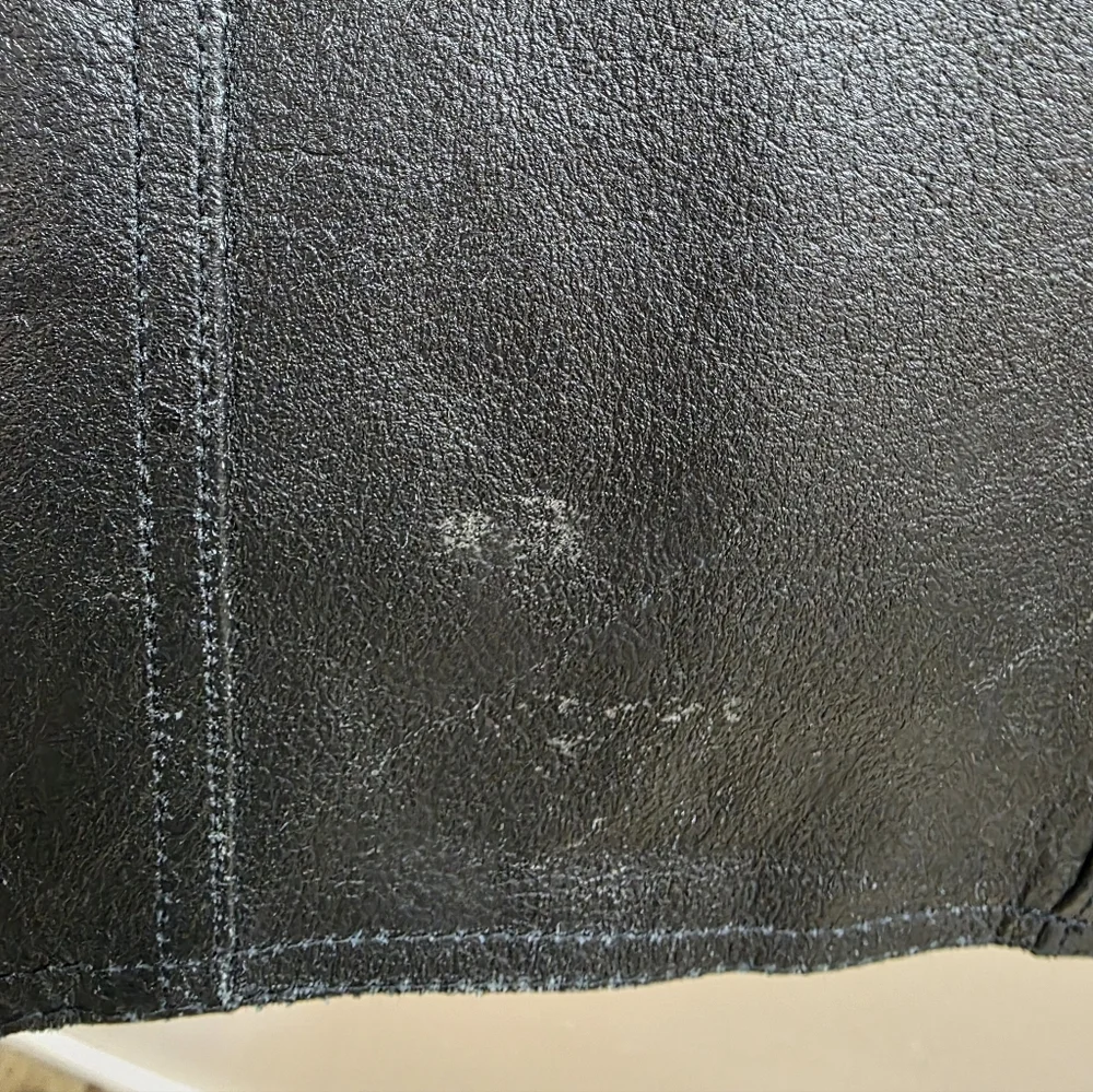 Black Leather Biker Vest Sz 48 - Picture 7 of 11